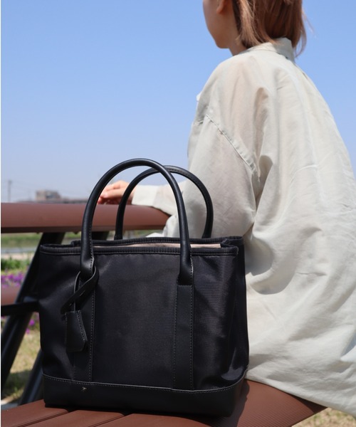 cache cache（カシュ カシュ）の「【cachecache カシュカシュ】パーテーショントートS（トートバッグ・レディース・ブラック/グレー/レオパード/シルバー/ゴールド/ベージュ/ブラウン/パイソン/ブラック×ブラック/ブラック系/グレー系/ベージュ系その他/ブラック系その他/ブルー/カーキ・フリー）」の5枚目の写真