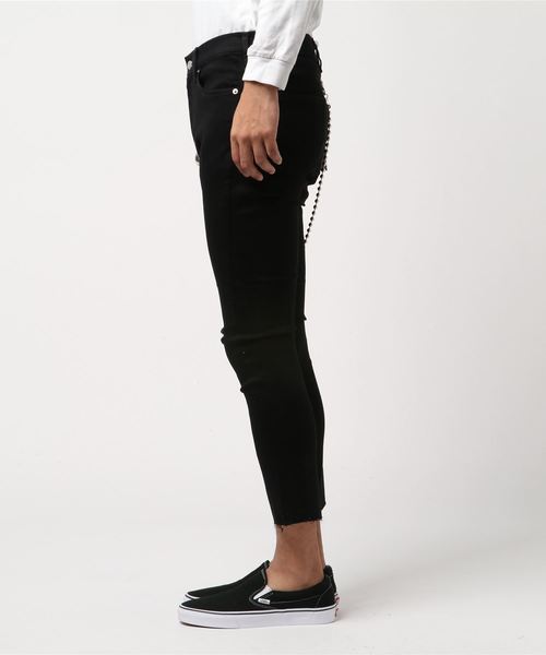 WEGO(ウィゴー)の「WEGO/チェーン付きスーパースキニーカットオフデニム(デニムパンツ・メンズ・ブラック・MEDIUM/LARGE)」の2枚目の写真