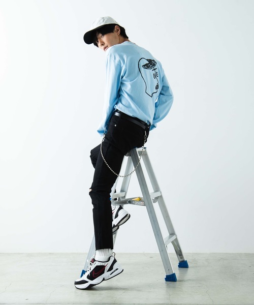 WEGO(ウィゴー)の「WEGO/チェーン付きスーパースキニーカットオフデニム(デニムパンツ・メンズ・ブラック・MEDIUM/LARGE)」の5枚目の写真