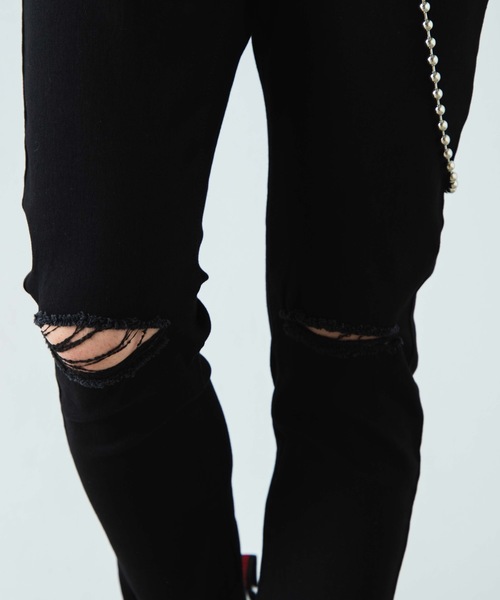 WEGO(ウィゴー)の「WEGO/チェーン付きスーパースキニーカットオフデニム(デニムパンツ・メンズ・ブラック・MEDIUM/LARGE)」の12枚目の写真