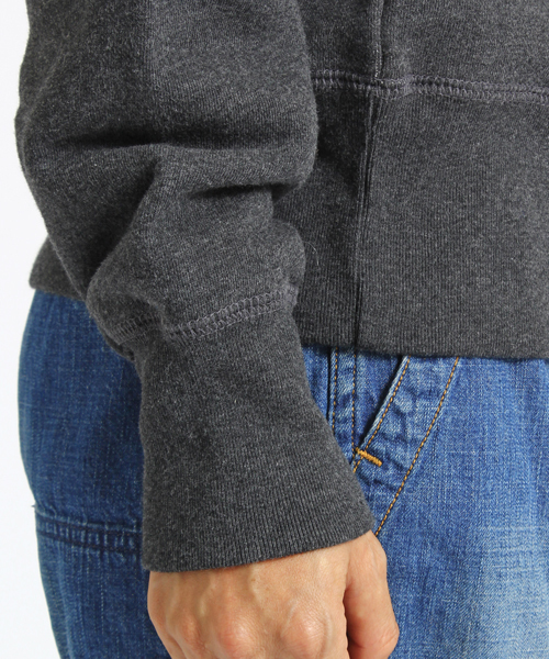 BEAMS BOY(ビームスボーイ)の「BEAMS BOY / スウェット レタード クルー(スウェット・レディース・チャコールグレー/ブルー・ONE SIZE)」の9枚目の写真