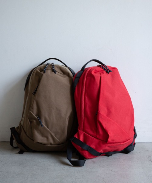 wdl.(ワームデザインラボ)の「【wdl.】Minimal Daily Pack(バックパック/リュック・メンズ・ダークグレー/ブラック/レッド/ベージュ/ブルー/ホワイト/ブラウン・FREE)」の15枚目の写真