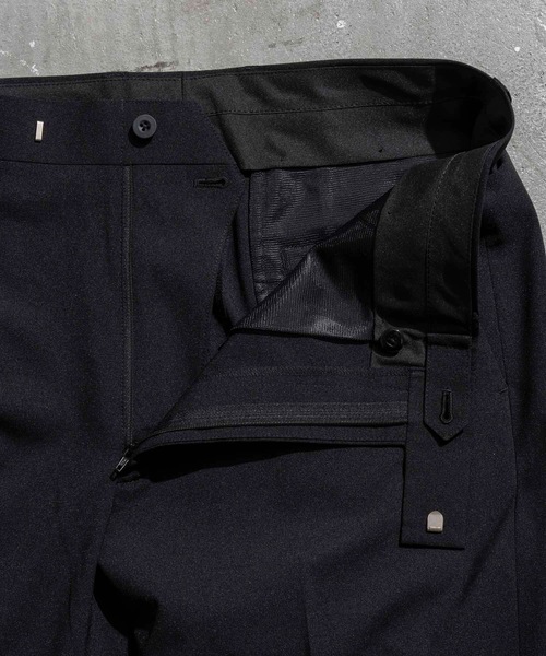 MAISON SPECIAL（メゾンスペシャル）の「【SPECIAL FACTORY コラボ】吸水速乾/ウォッシャブル/防シワ/ストレッチ マルチファブリックスラックス 【MAISON SPECIAL/メゾンスペシャル】■セットアップ対応■（スラックス・メンズ・カーキ/ダークネイビー/ネイビー/グレー/ブラック・44/46/48）」の9枚目の写真