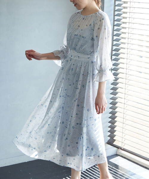 セール プリズムプリントシャーリングワンピース ワンピース Rope Picnic ロペピクニック のファッション通販 Zozotown