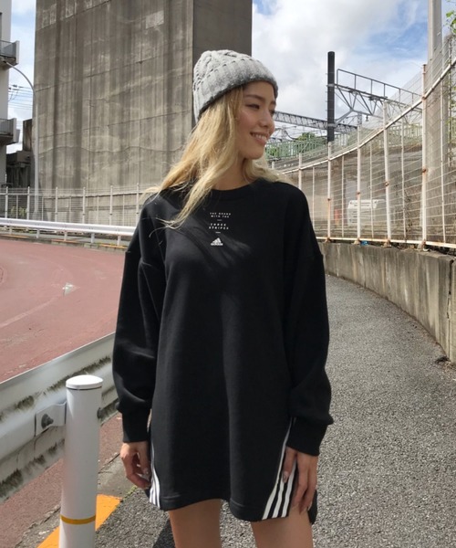 adidas（アディダス）の「adidas ビッグシルエット スウェット