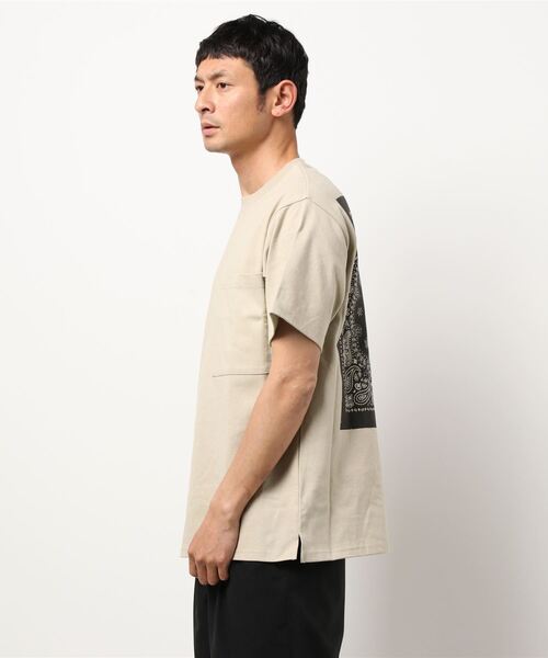 coca（coca）（コカ）の「ヘビーウェイトバックバンダナプリントTシャツ（Tシャツ/カットソー・メンズ・ホワイト/ベージュ・MEDIUM/LARGE）」の17枚目の写真