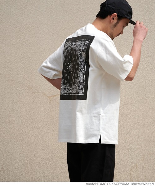 coca（coca）（コカ）の「ヘビーウェイトバックバンダナプリントTシャツ（Tシャツ/カットソー・メンズ・ホワイト/ベージュ・MEDIUM/LARGE）」の4枚目の写真