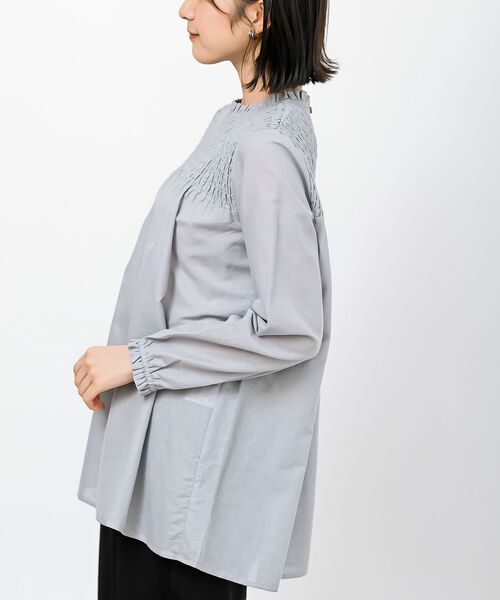 rps(アールピーエス)の「テンセル綿麻長袖スモッキングブラウス(シャツ/ブラウス・レディース・オフホワイト/ブルー/グレイッシュベージュ/チェック・M/フリー)」の8枚目の写真