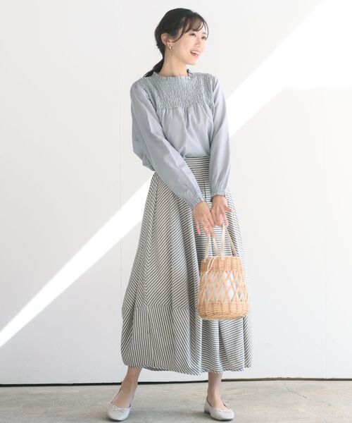 rps(アールピーエス)の「テンセル綿麻長袖スモッキングブラウス(シャツ/ブラウス・レディース・オフホワイト/ブルー/グレイッシュベージュ/チェック・M/フリー)」の11枚目の写真