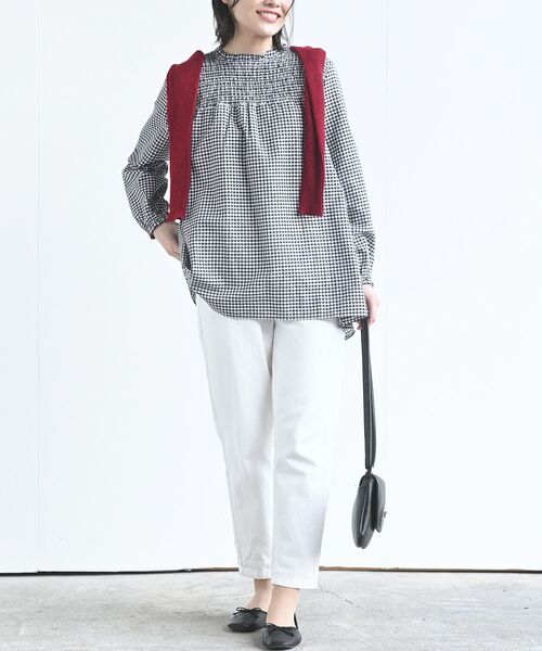 rps(アールピーエス)の「テンセル綿麻長袖スモッキングブラウス(シャツ/ブラウス・レディース・オフホワイト/ブルー/グレイッシュベージュ/チェック・M/フリー)」の22枚目の写真