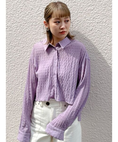 MURUA（ムルーア）の「マジョリカプリーツショートシャツ（シャツ/ブラウス・レディース・ホワイト/ブラック/ライトグリーン/パープル・FREE）」の5枚目の写真