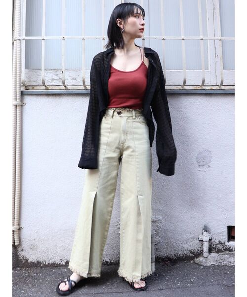 MURUA（ムルーア）の「マジョリカプリーツショートシャツ（シャツ/ブラウス・レディース・ホワイト/ブラック/ライトグリーン/パープル・FREE）」の22枚目の写真