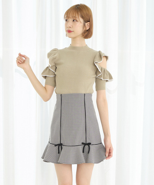 TITTY&CO.（ティティーアンドコー）の「ヘムフレアパイピングミニスカート（スカート・レディース・ライトグリーン/マルチ/グレー・SMALL/MEDIUM）」の3枚目の写真