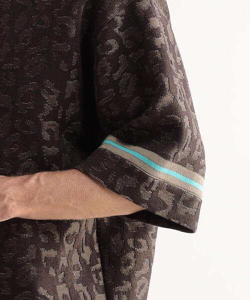 TOMORROWLAND (トゥモローランド)の「コットンジャカードニット ショートスリーブオープンカラーシャツ(シャツ/ブラウス・メンズ・ブラウン系その他・S/M)」の5枚目の写真