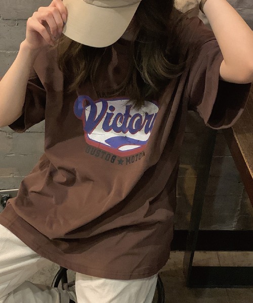 meJane（ミージェーン）の「ストリートプリントロゴカットTシャツ【ZOZOTOWN限定】（Tシャツ/カットソー・レディース・ホワイト/グレー/ブラウン・FREE）」の3枚目の写真