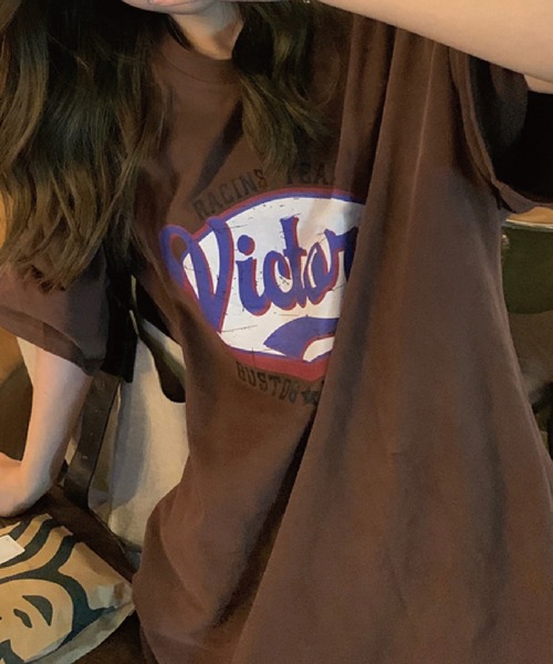 meJane（ミージェーン）の「ストリートプリントロゴカットTシャツ【ZOZOTOWN限定】（Tシャツ/カットソー・レディース・ホワイト/グレー/ブラウン・FREE）」の5枚目の写真