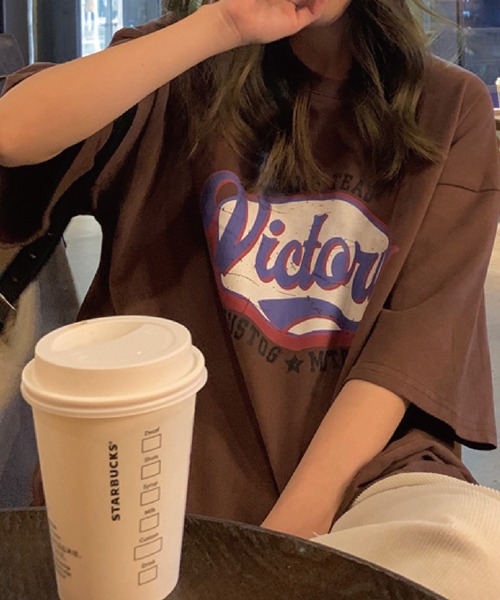 meJane（ミージェーン）の「ストリートプリントロゴカットTシャツ【ZOZOTOWN限定】（Tシャツ/カットソー・レディース・ホワイト/グレー/ブラウン・FREE）」の9枚目の写真