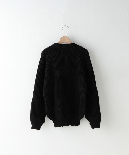 BEAUTY&YOUTH UNITED ARROWS(ビューティーアンドユースユナイテッドアローズ)の「<Oldderby Knitwear> CHUNKY RIB CREW/ニット§(ニット/セーター・メンズ・ブラック/ダークグレー/ロイヤルブルー・SMALL/MEDIUM/LARGE)」の4枚目の写真