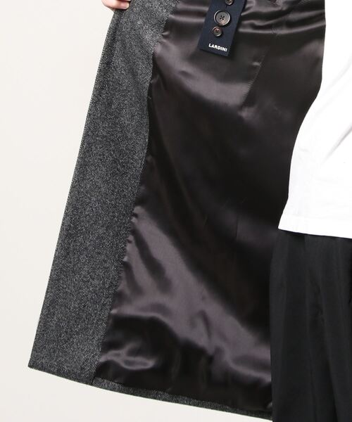 LARDINI（ラルディーニ）の「LARDINI / シングルチェスターコート（チェスターコート・メンズ・ライトグレー・50/52）」の3枚目の写真