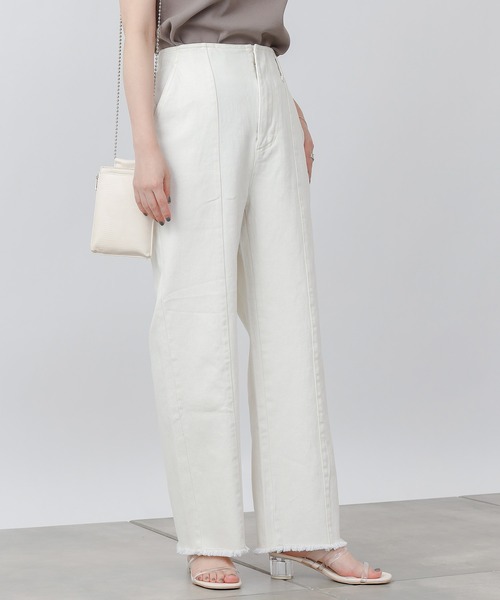 COLONY 2139（コロニートゥーワンスリーナイン）の「裾フリンジセンターシームデニムパンツ（その他パンツ・レディース・ブラック/オフホワイト/ブルー・LARGE/SMALL/MEDIUM）」の7枚目の写真