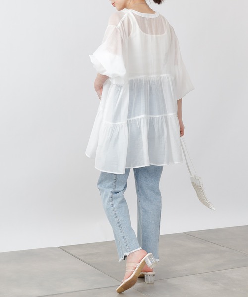 COLONY 2139（コロニートゥーワンスリーナイン）の「裾フリンジセンターシームデニムパンツ（その他パンツ・レディース・ブラック/オフホワイト/ブルー・LARGE/SMALL/MEDIUM）」の16枚目の写真