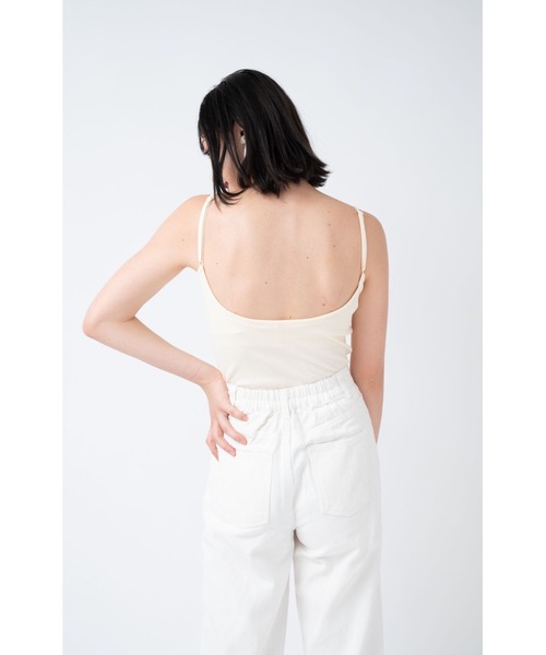 MAISON BREEZE(メゾンブリーズ)の「【MAISON BREEZE】カップ付き リブバックオープンキャミ 193-561-6341(キャミソール・レディース・ブラック/ベージュ/ブラウン/オフホワイト・FREE)」の9枚目の写真