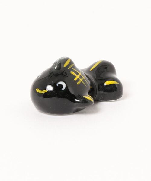 yururira（ユルリラ）の「陶器製アニマル箸置き 17タイプ（カトラリー・レディース・H/P/C/K/B/J/F/N/E/M/D/L/G/O/A/I/Q・FREE）」の4枚目の写真