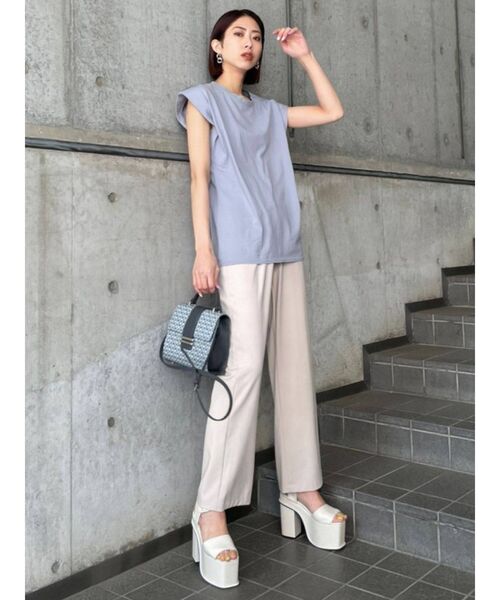 EMODA(エモダ)の「ボクシーロングトップ(Tシャツ/カットソー・レディース・ホワイト/ブルー/ブラック・FREE)」の6枚目の写真