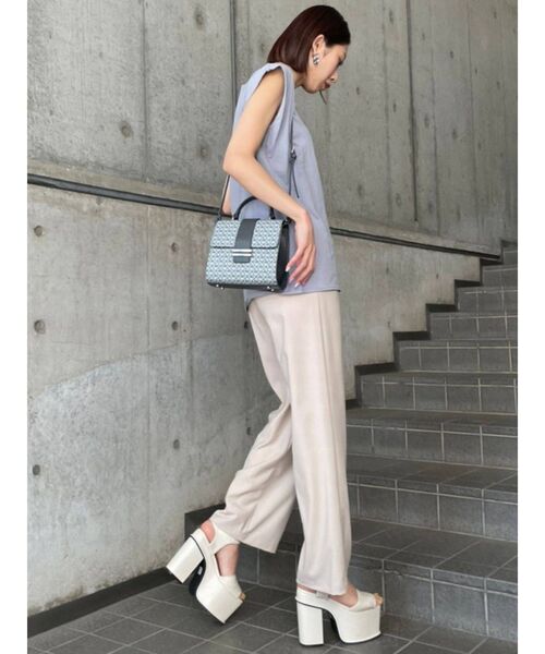 EMODA(エモダ)の「ボクシーロングトップ(Tシャツ/カットソー・レディース・ホワイト/ブルー/ブラック・FREE)」の7枚目の写真