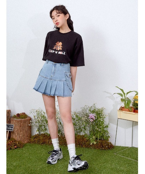 muahmuah（ムーアムーア）の「『muah muah/ムーアムーア×DISNEY/ディズニー』Chip and Dale Playmate T-shirt/チップ＆デール プレイメイト 半袖Tシャツ（Tシャツ/カットソー・レディース・イエロー/ホワイト/ブラック/パープル/ピンク・FREE）」の10枚目の写真
