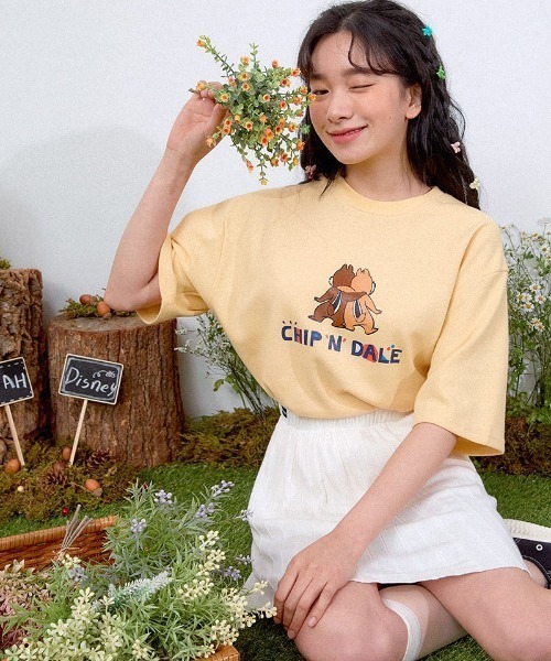 muahmuah（ムーアムーア）の「『muah muah/ムーアムーア×DISNEY/ディズニー』Chip and Dale Playmate T-shirt/チップ＆デール プレイメイト 半袖Tシャツ（Tシャツ/カットソー・レディース・イエロー/ホワイト/ブラック/パープル/ピンク・FREE）」の17枚目の写真