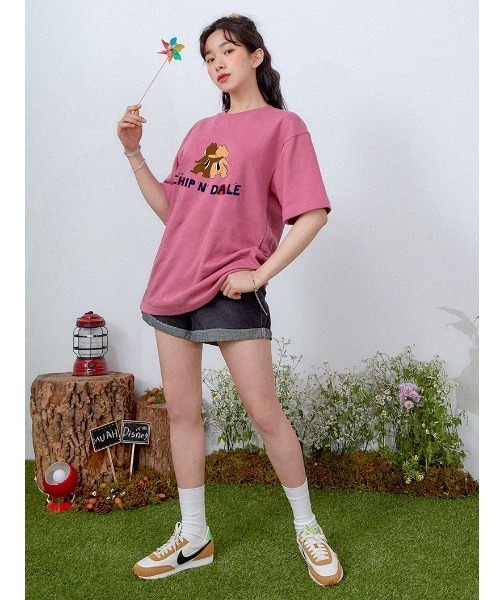 muahmuah（ムーアムーア）の「『muah muah/ムーアムーア×DISNEY/ディズニー』Chip and Dale Playmate T-shirt/チップ＆デール プレイメイト 半袖Tシャツ（Tシャツ/カットソー・レディース・イエロー/ホワイト/ブラック/パープル/ピンク・FREE）」の19枚目の写真