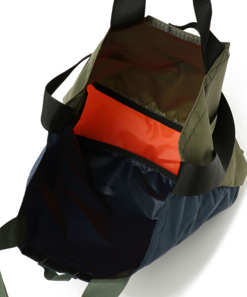B:MING by BEAMS(ビーミングバイビームス)の「MIS × B:MING by BEAMS / 別注 2WAY TOTEBAG(ショルダーバッグ・メンズ・ブルー系その他/ベージュ系その他/グリーン系その他・ONE SIZE)」の8枚目の写真
