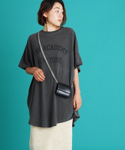 LUPILIEN(ルピリアン)の「カレッジロゴチュニック(Tシャツ/カットソー・レディース・チャコールグレー/ライトグレー/ピンク・FREE)」の2枚目の写真
