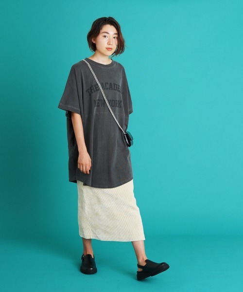 LUPILIEN(ルピリアン)の「カレッジロゴチュニック(Tシャツ/カットソー・レディース・チャコールグレー/ライトグレー/ピンク・FREE)」の7枚目の写真