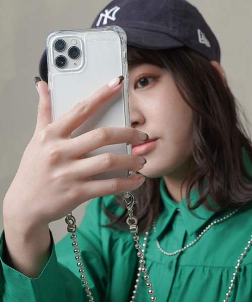 SPINNS（スピンズ）の「【選べるスマホショルダー】ストラップホール付き クリアスマホケース（スマホケース/カバー・レディース・クリア・iPhone 11/XR/iPhone 12/iPhone 7/8/SE(第2/第3世代)/iPhone 11 Pro Max/iPhone 12 Pro Max/iPhone 11 Pro/iPhone 12 mini/iPhone 13/iPhone 13 mini/iPhone 13 Pro Max/iPhone 13 Pro/iPhone 14/iPhone 14 Pro/iPhone 14 Pro Max/iPhone 14 Plus/iPhone 15/iPhone 16）」の20枚目の写真