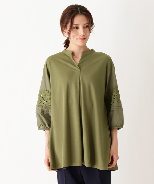 SHOO・LA・RUE(シューラルー)の「◆袖レースチュニックブラウス(シャツ/ブラウス・レディース・カーキ/サンドベージュ/ネイビー・00)」の7枚目の写真