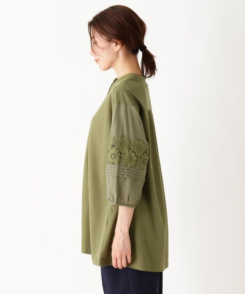 SHOO・LA・RUE(シューラルー)の「◆袖レースチュニックブラウス(シャツ/ブラウス・レディース・カーキ/サンドベージュ/ネイビー・00)」の8枚目の写真