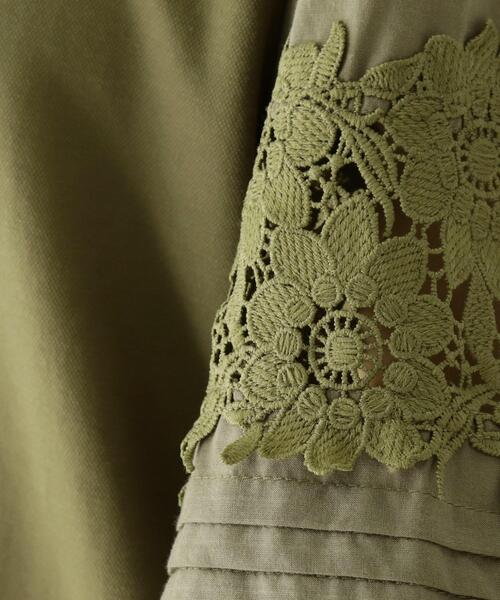 SHOO・LA・RUE(シューラルー)の「◆袖レースチュニックブラウス(シャツ/ブラウス・レディース・カーキ/サンドベージュ/ネイビー・00)」の10枚目の写真