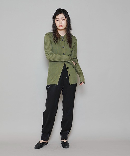 lautreamont BLEUBLANC（ロートレアモンブルーブラン）の「<lautreamont BLEUBLANC>コンパクトリブニットカーディガン≪手洗い可能≫（ニット/セーター・レディース・オフホワイト/カーキ/ブルー・9号）」の11枚目の写真