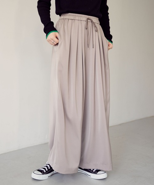 Editt by YECCA VECCA(エディットバイイェッカヴェッカ)の「タックワイドパンツ*(その他パンツ・レディース・ベージュ/ブラック/グリーン・FREE)」の1枚目の写真