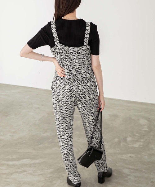 Chaco closet（チャコ クローゼット）の「フランス製/ストレッチジャージ・プリント柄サロペット（サロペット/オーバーオール・レディース・ブルー/ブラック・FREE）」の11枚目の写真