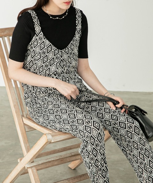 Chaco closet（チャコ クローゼット）の「フランス製/ストレッチジャージ・プリント柄サロペット（サロペット/オーバーオール・レディース・ブルー/ブラック・FREE）」の8枚目の写真