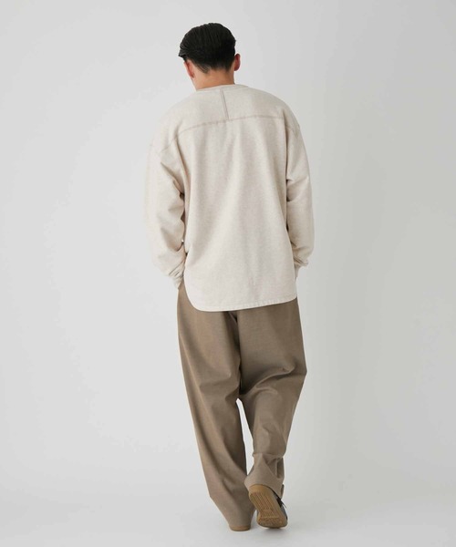 ADAM ET ROPE'（アダムエロペ）の「メランジテリー ラウンドヘム クルーネックスウェット（スウェット・メンズ・ホワイト系その他5/グレー・M/L）」の17枚目の写真