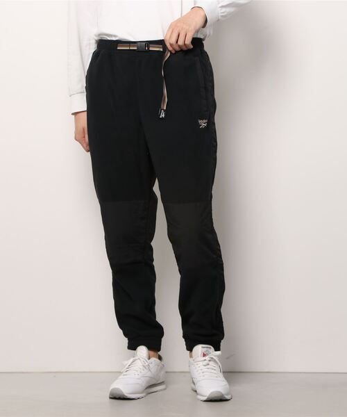 Reebok（リーボック）の「クラシックス キャンピング ポーラ フリース パンツ / Classics Camping Polar Fleece Pants（スウェットパンツ・メンズ・ブラック×ブラック/アーミー・LARGE/MEDIUM/X-LARGE/SMALL/XXX-LARGE/XX-LARGE/X-SMALL）」の9枚目の写真