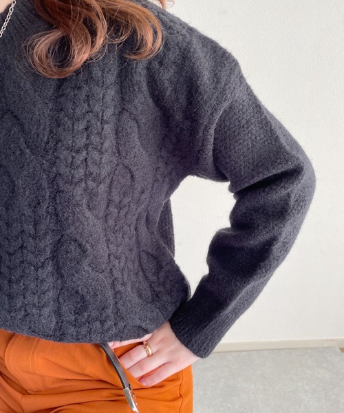 nemne store(ネンネストア)の「美術館を巡るケーブルニット(ニット/セーター・レディース・マスタード/ブルー/アイボリー/ブラック・フリー)」の12枚目の写真