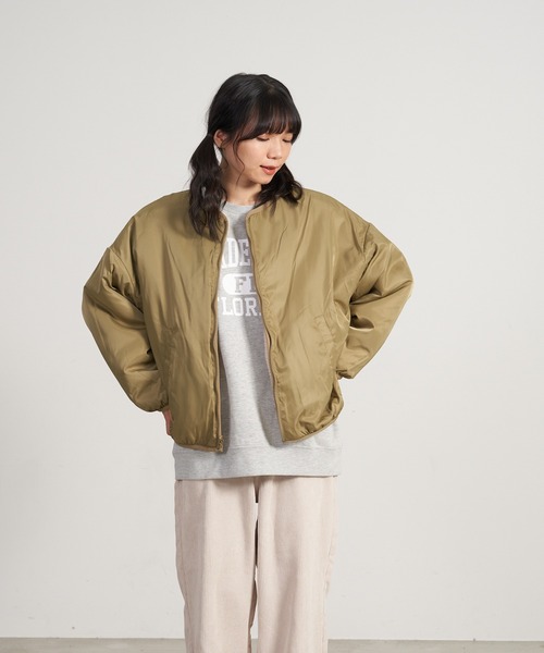 OUTDOOR PRODUCTS APPAREL(アウトドアプロダクツアパレル)の「リバーシブルノーカラーボアブルゾン(ブルゾン・レディース・ベージュ/アイボリー・MEDIUM/LARGE)」の5枚目の写真