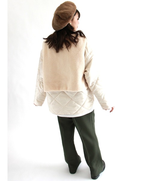 ehka sopo（エヘカソポ）の「ボアベスト付キルトジャケット（ノーカラージャケット・レディース・ベージュ/グリーン/キナリ・ﾌﾘ-）」の16枚目の写真