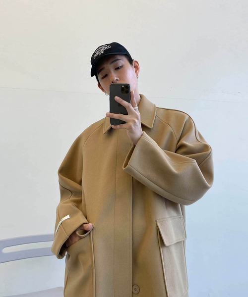 minsobi（ミンソビ）の「overfit raglan long coat　オーバーシルエットラグランロングコート（ステンカラーコート・メンズ・ブラック/ベージュ・FREE）」の4枚目の写真
