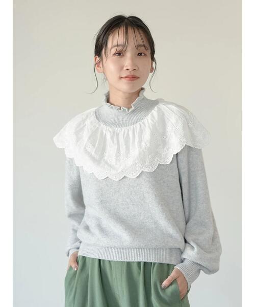 earth music&ecology(アースミュージックアンドエコロジー)の「アイレットフリルドッキングニットプルオーバー*(ニット/セーター・レディース・ライトカーキ/杢グレー/ライトベージュ・FREE)」の13枚目の写真